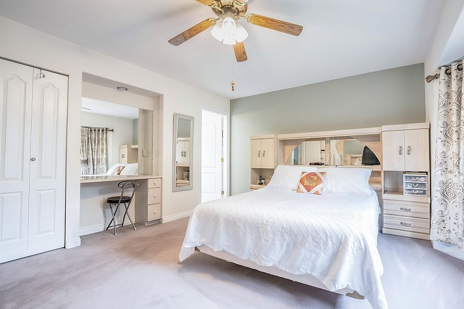 1224 E 14th Street North Vancouver, BC - 12