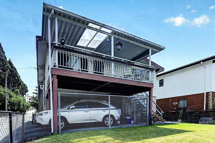 2871 E 18th Avenue Vancouver, BC - 17