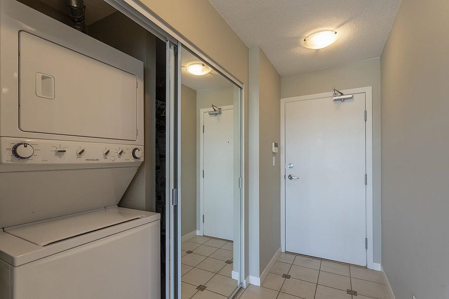 2505 1033 Marinaside Crescent Vancouver, BC - 20