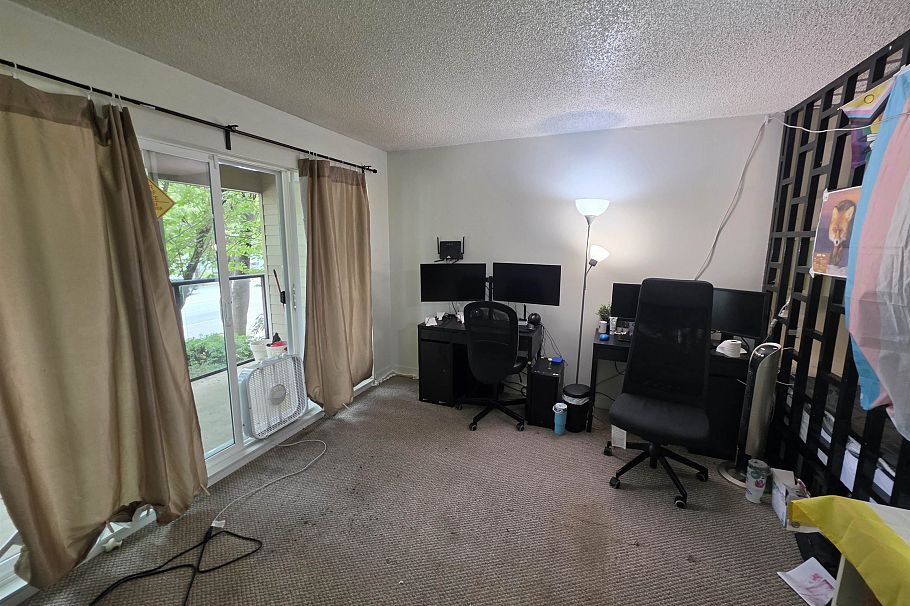 211 1440 E Broadway Vancouver, BC - 11