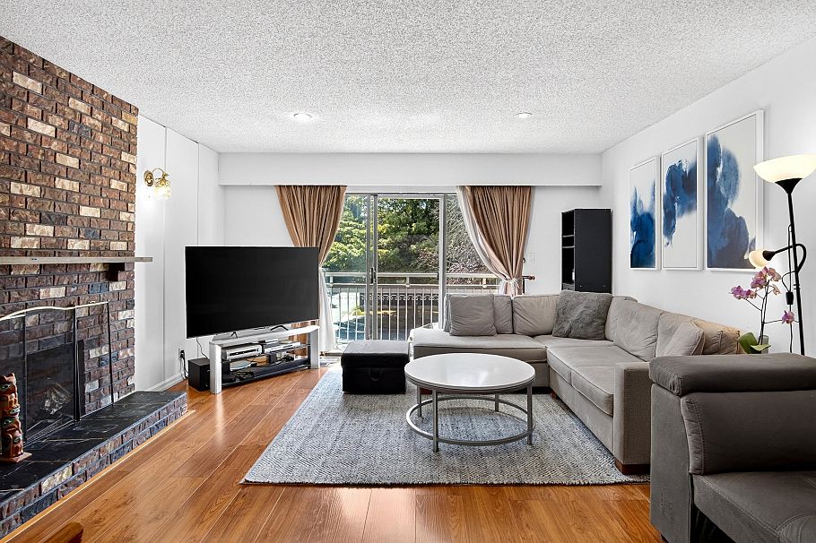 2871 E 18th Avenue Vancouver, BC - 2