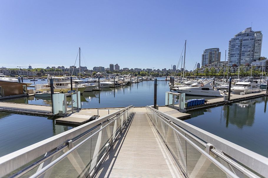 2505 1033 Marinaside Crescent Vancouver, BC - 29