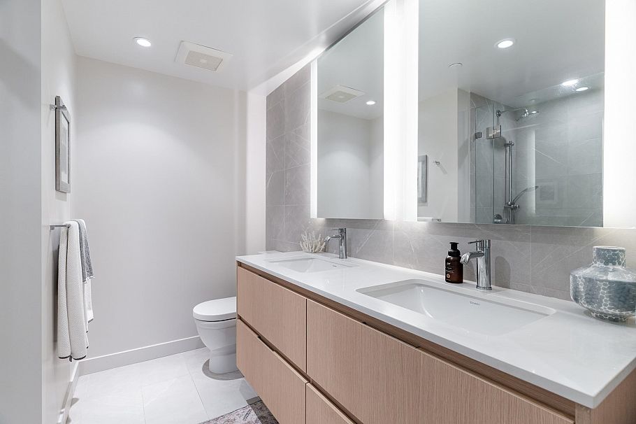 706 1500 Fern Street North Vancouver, BC - 19