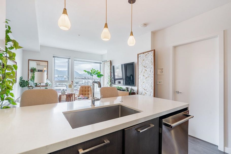 708 384 E 1st Avenue Vancouver, BC - 10