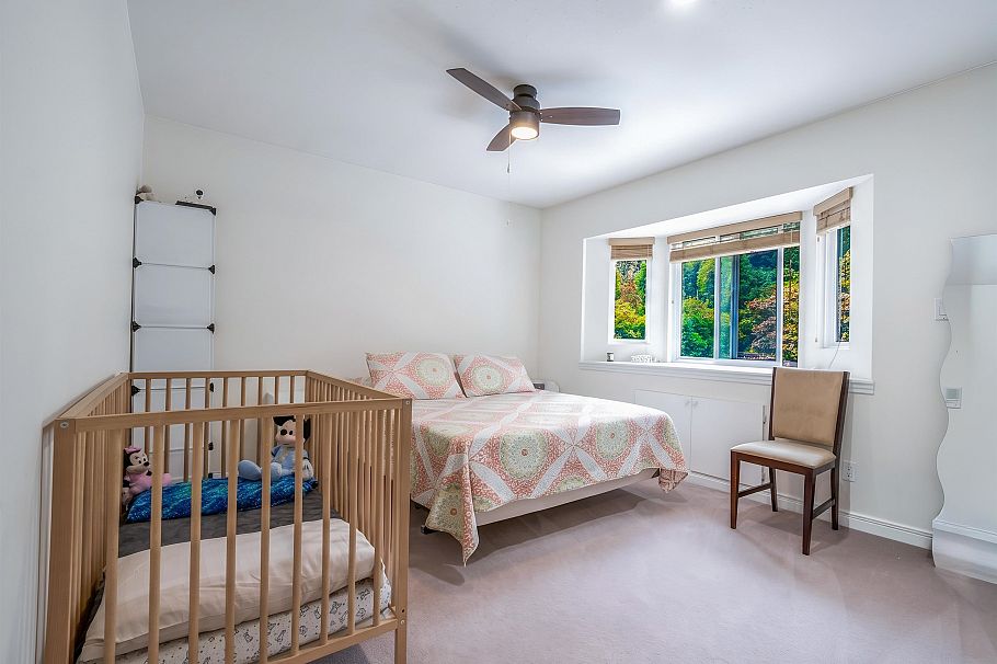 1224 E 14th Street North Vancouver, BC - 15