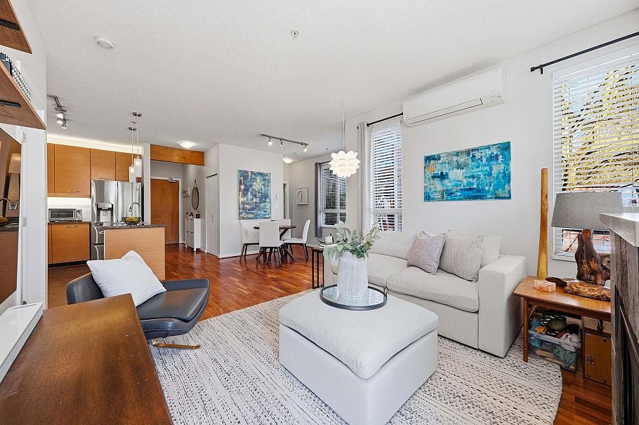 223 530 Raven Woods Drive North Vancouver, BC - 1