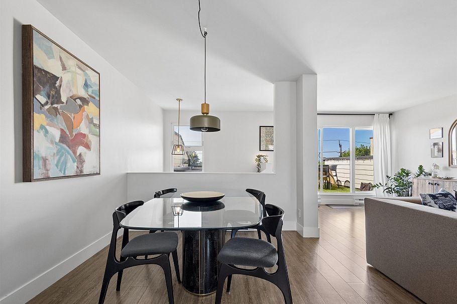 3 270 E 3rd Street North Vancouver, BC - 18
