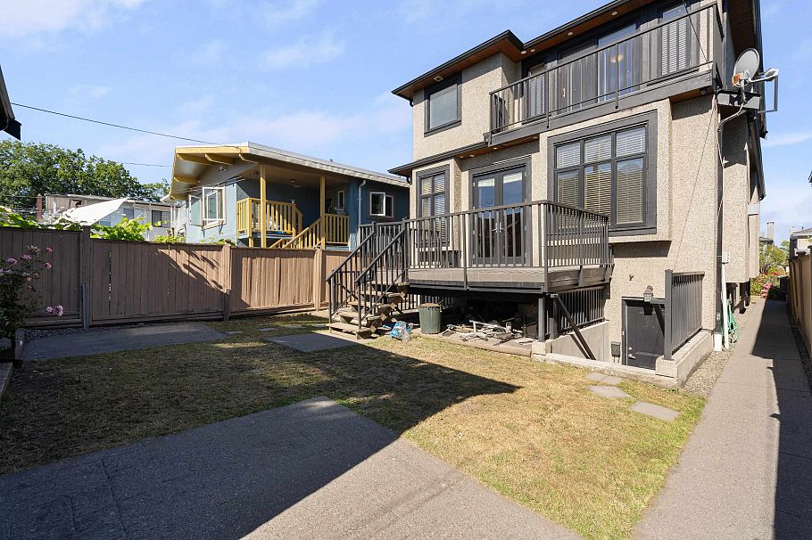 6387 Prince Albert Street Vancouver, BC - 35