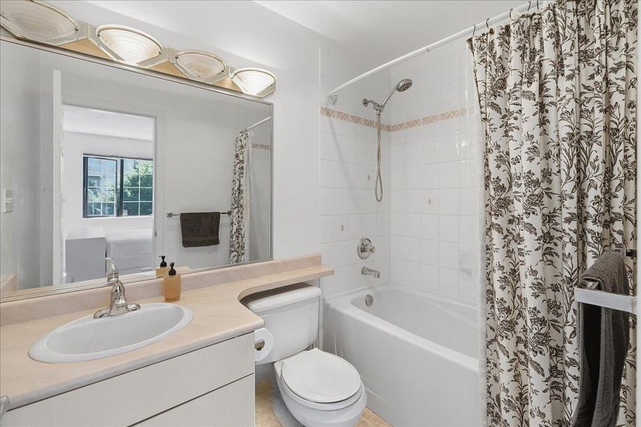 203 3368 Main Street Vancouver, BC - 13