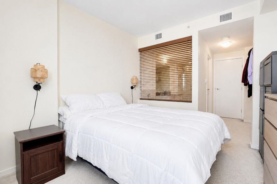 1102 89 W 2nd Avenue Vancouver, BC - 17