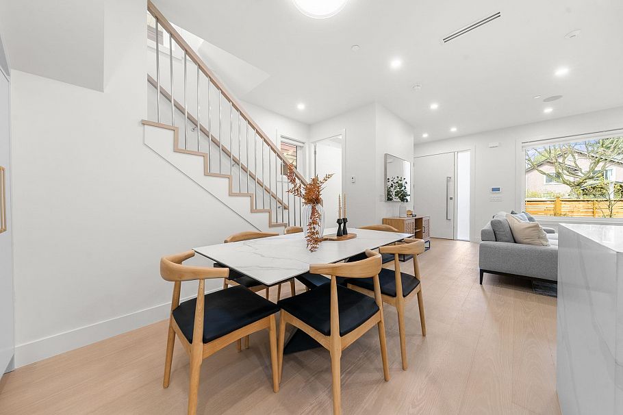 1 1582 E 2nd Avenue Vancouver, BC - 26