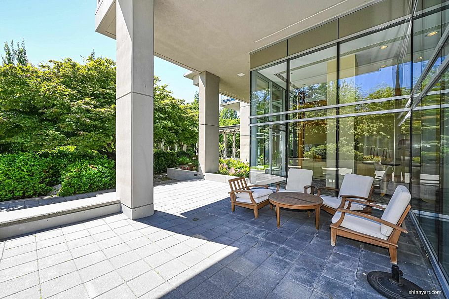 803 2688 West Mall Vancouver, BC - 32