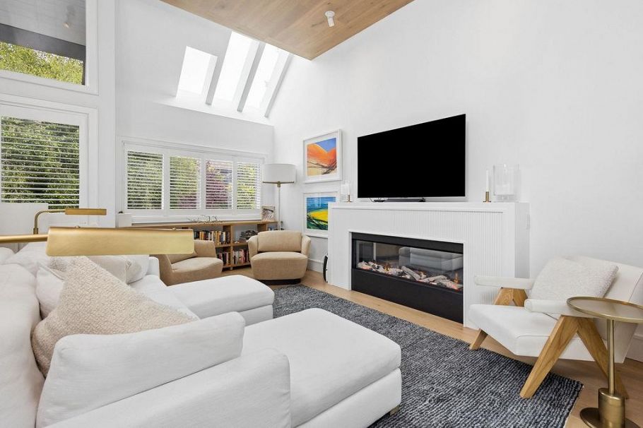 1944 Mcnicoll Avenue Vancouver, BC - 1
