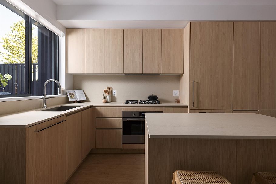 2407 N Grandview Highway Vancouver, BC - 3