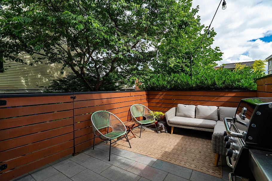 2042 Triumph Street Vancouver, BC - 4