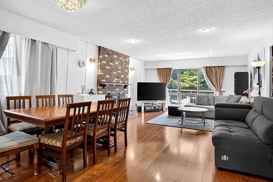 2871 E 18th Avenue Vancouver, BC - 4