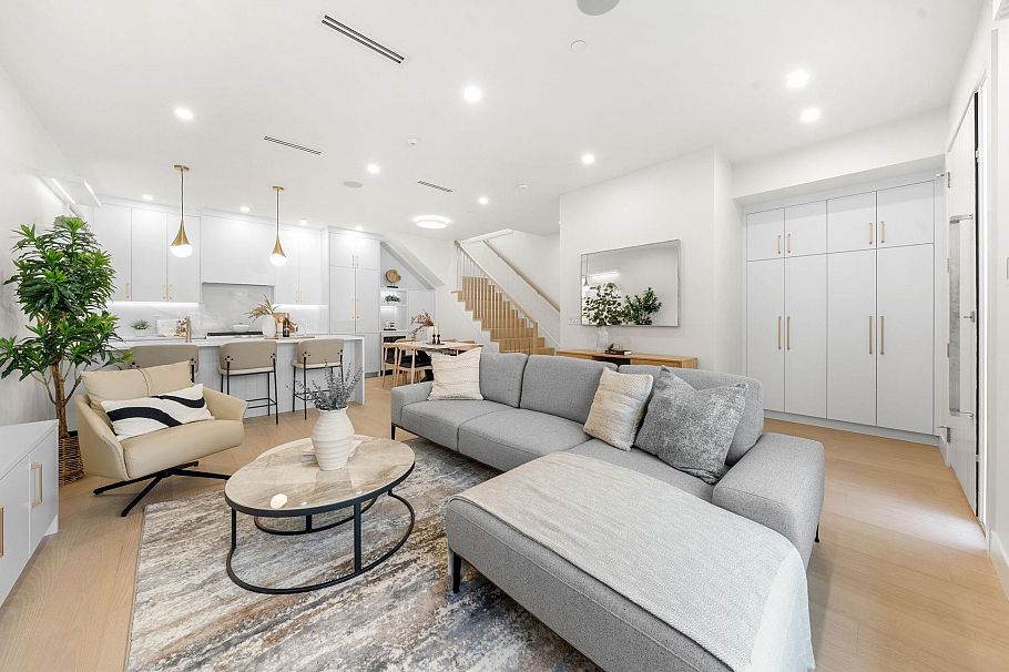 1 1582 E 2nd Avenue Vancouver, BC - 13