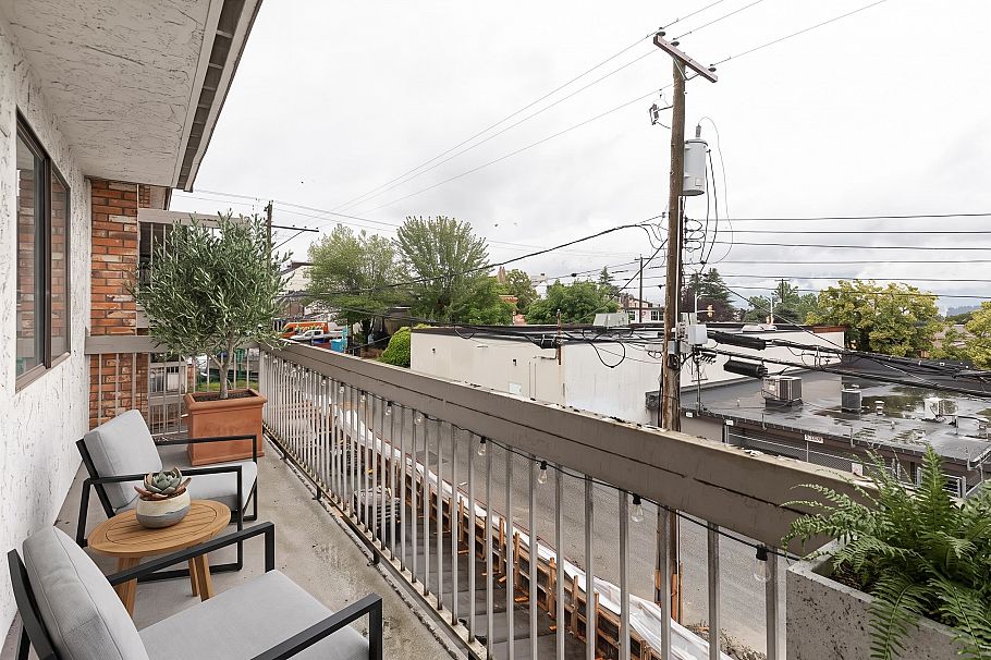 305 2080 Maple Street Vancouver, BC - 24