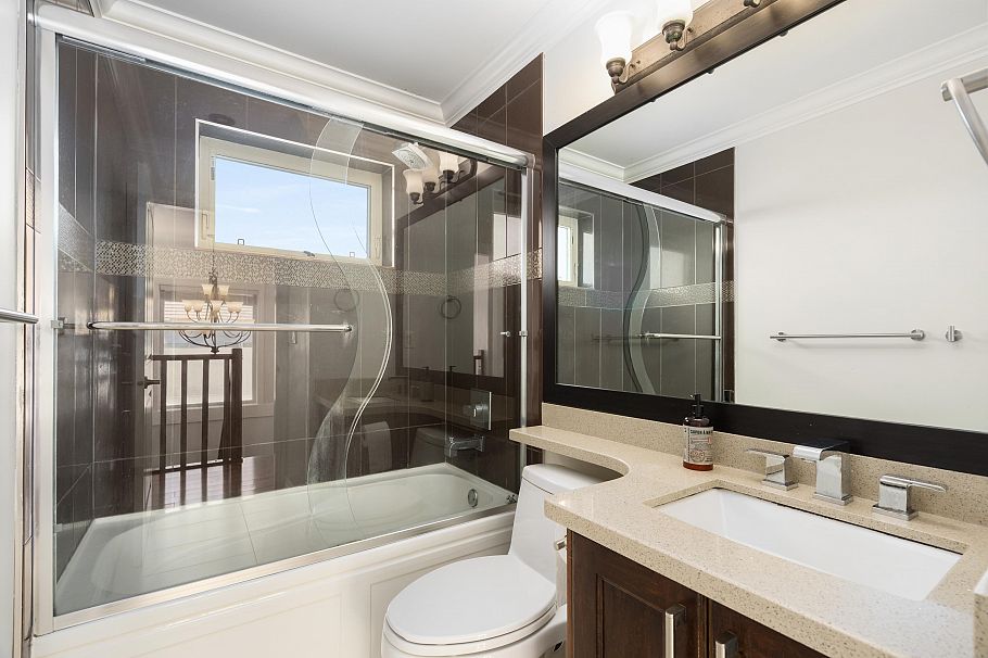 6387 Prince Albert Street Vancouver, BC - 25
