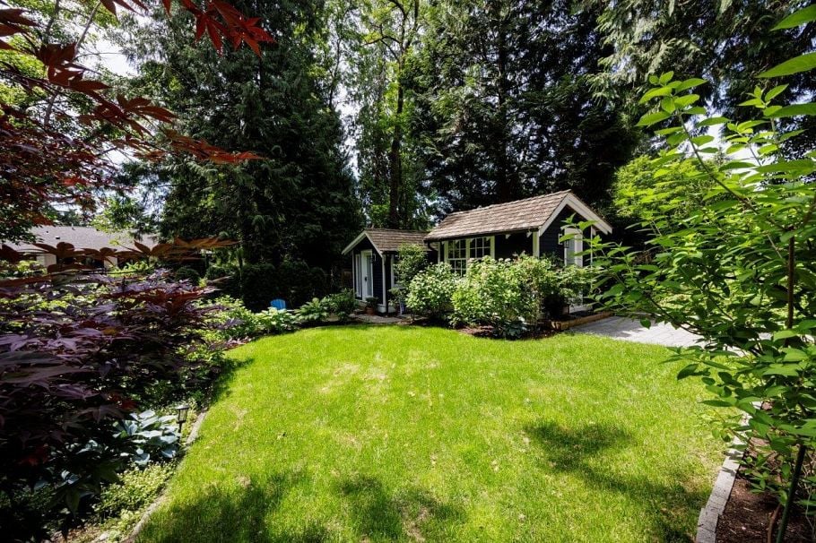 461 E St. James Road North Vancouver, BC - 38