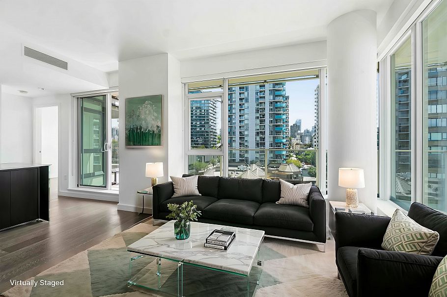 805 1221 Bidwell Street Vancouver, BC - 4