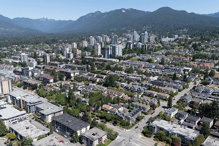 3 270 E 3rd Street North Vancouver, BC - 29