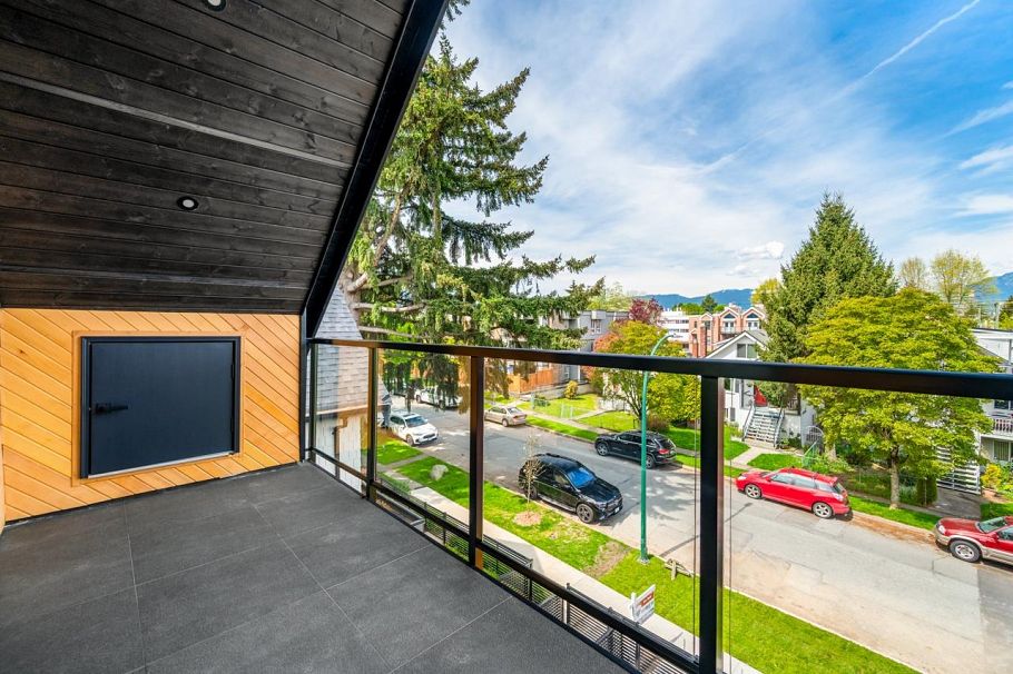 1 950 W 17th Avenue Vancouver, BC - 26