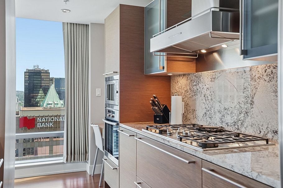 3305 1111 Alberni Street Vancouver, BC - 18