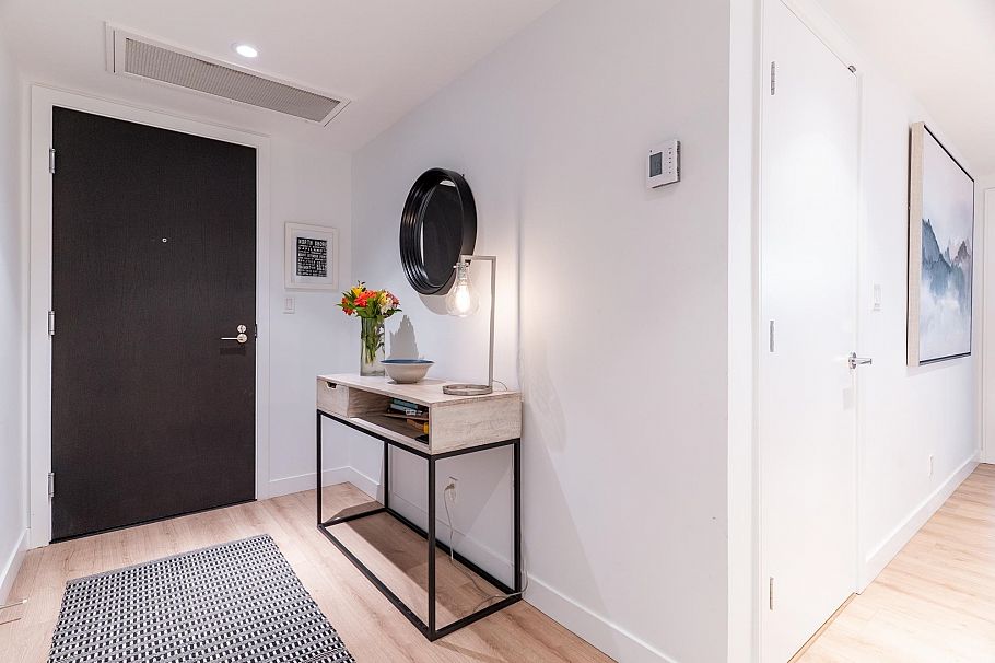 706 1500 Fern Street North Vancouver, BC - 7
