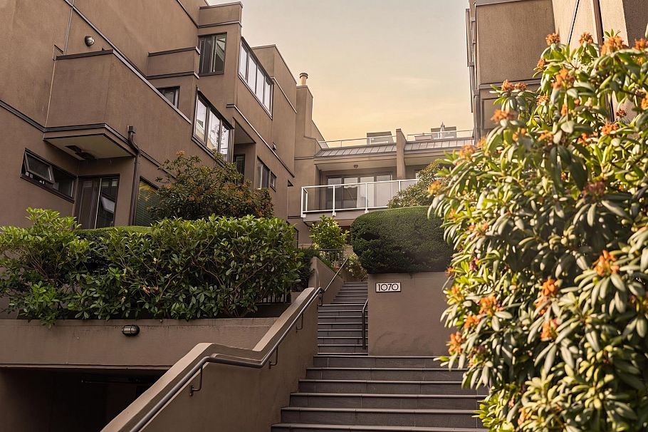 W4 1070 W 7th Avenue Vancouver, BC - 33