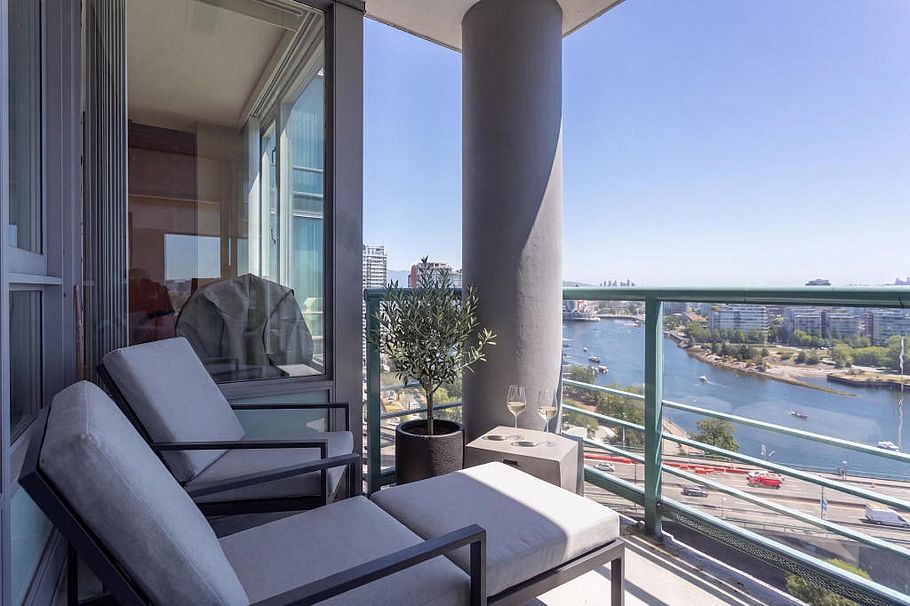 2505 1033 Marinaside Crescent Vancouver, BC - 30