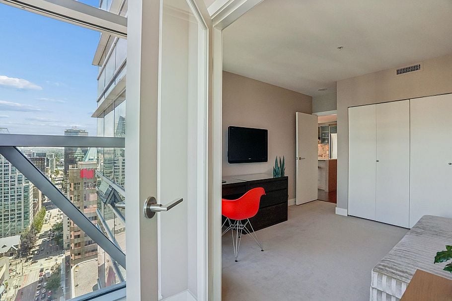 3305 1111 Alberni Street Vancouver, BC - 32
