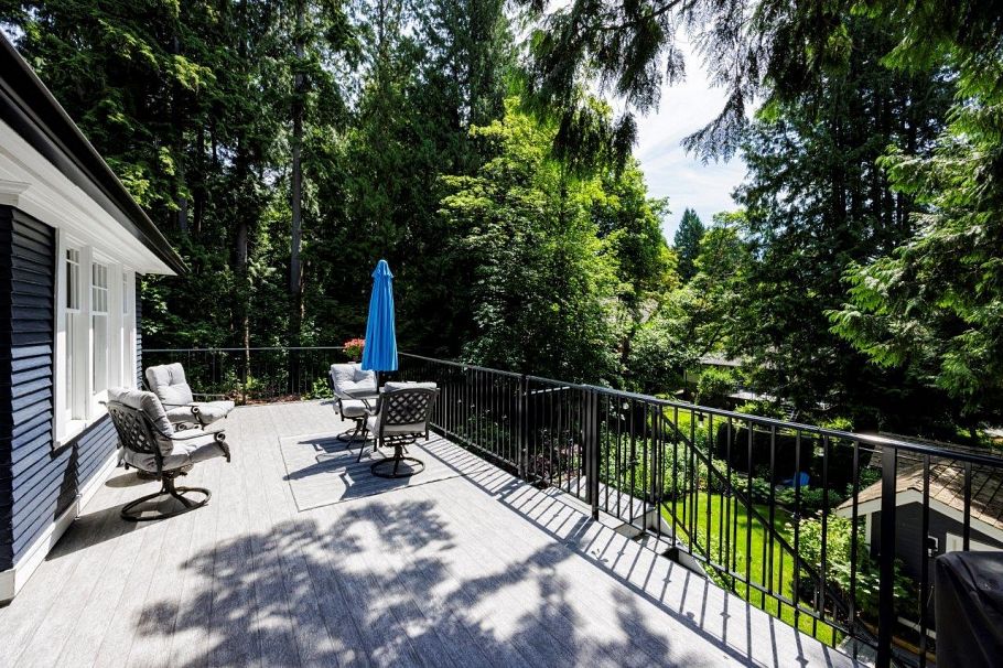 461 E St. James Road North Vancouver, BC - 33