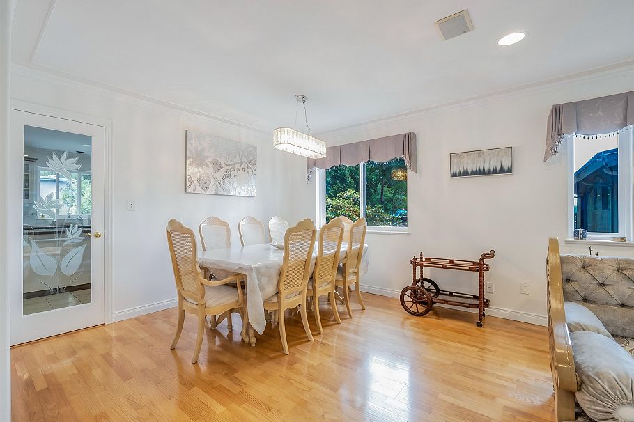 1224 E 14th Street North Vancouver, BC - 4