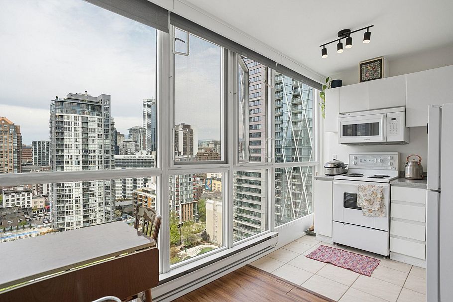 2101 1188 Richards Street Vancouver, BC - 2