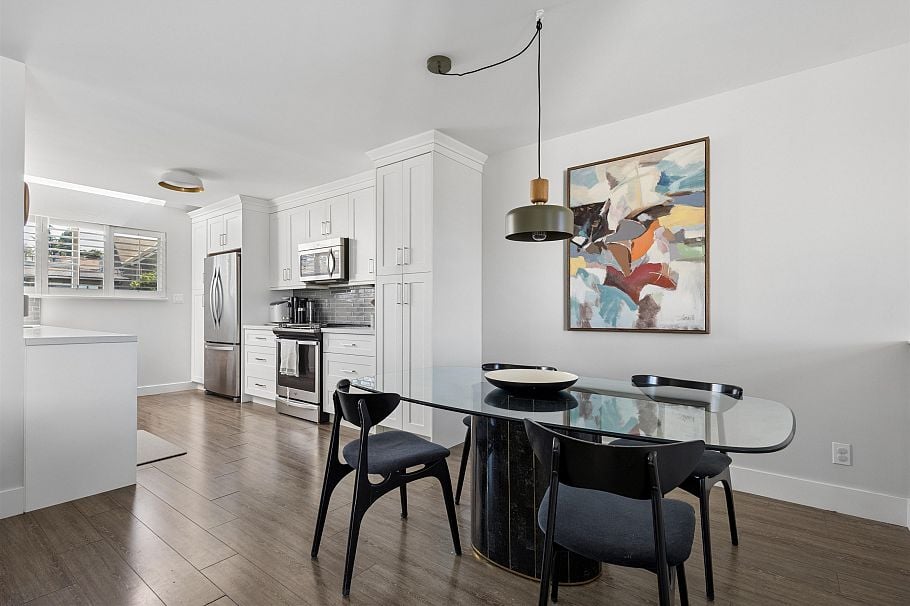 3 270 E 3rd Street North Vancouver, BC - 17