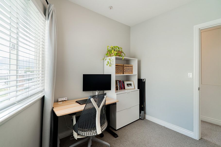 2042 Triumph Street Vancouver, BC - 34