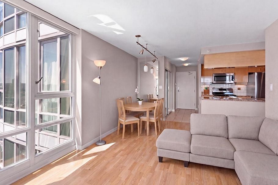 2505 1033 Marinaside Crescent Vancouver, BC - 4