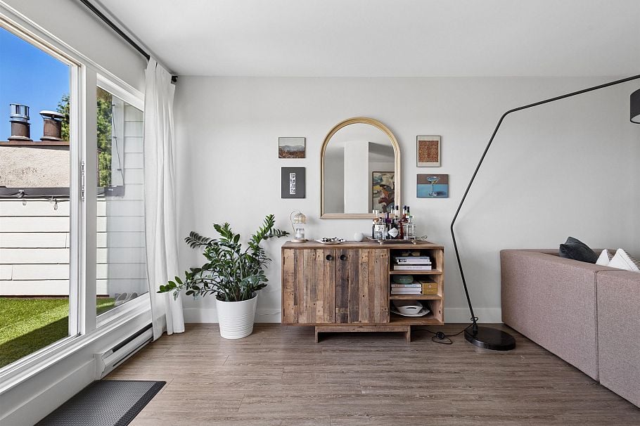 3 270 E 3rd Street North Vancouver, BC - 15