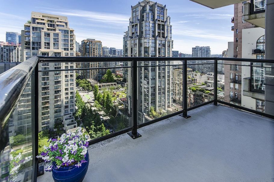 2002 1295 Richards Street Vancouver, BC - 20