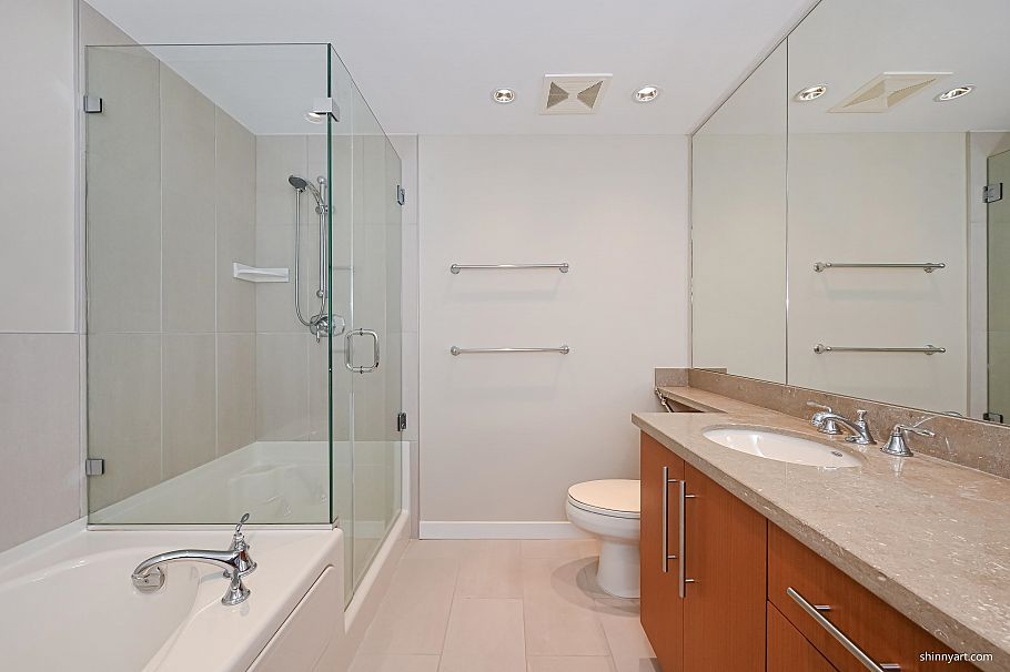 803 2688 West Mall Vancouver, BC - 17