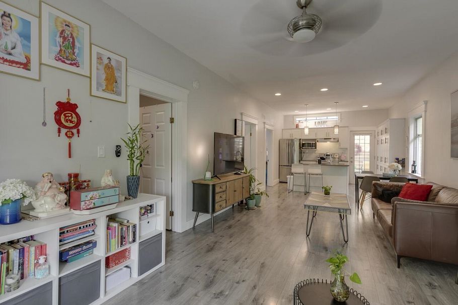 1577 E 26th Avenue Vancouver, BC - 8