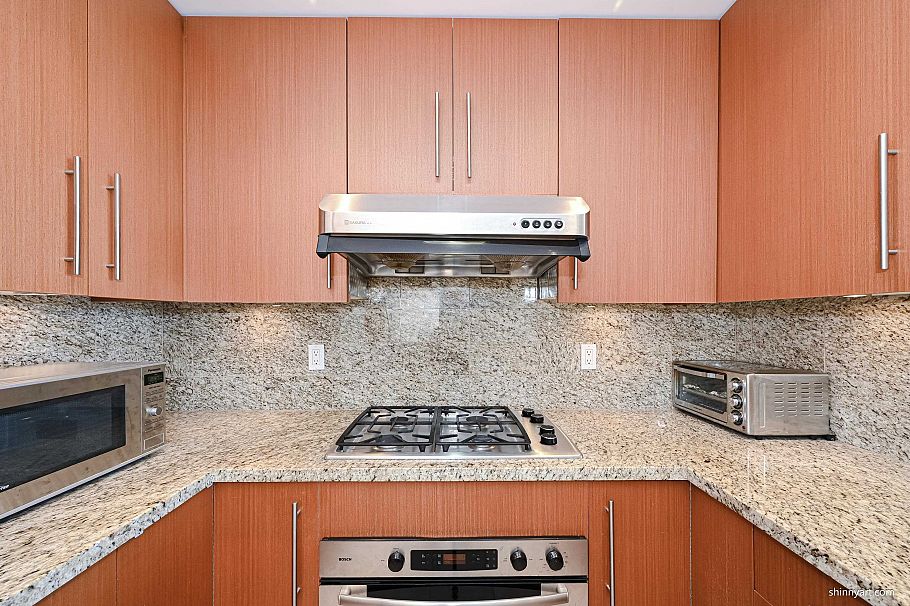803 2688 West Mall Vancouver, BC - 13