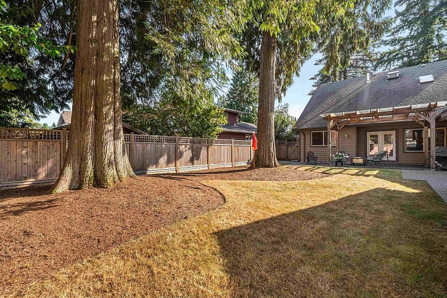3538 Bluebonnet Road North Vancouver, BC - 24