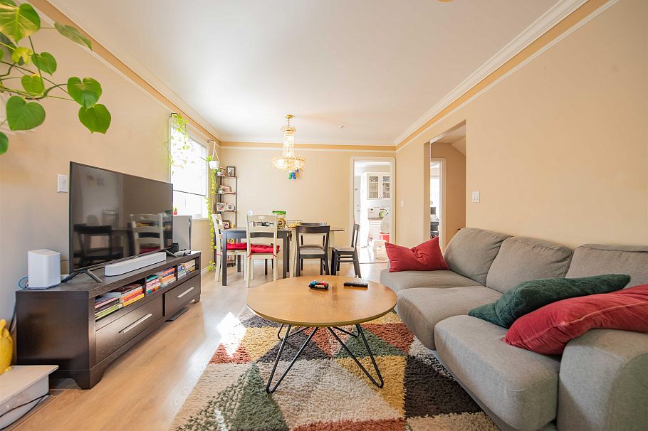 4885 Baldwin Street Vancouver, BC - 6