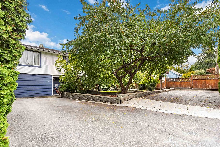 759 Morgan Road North Vancouver, BC - 38