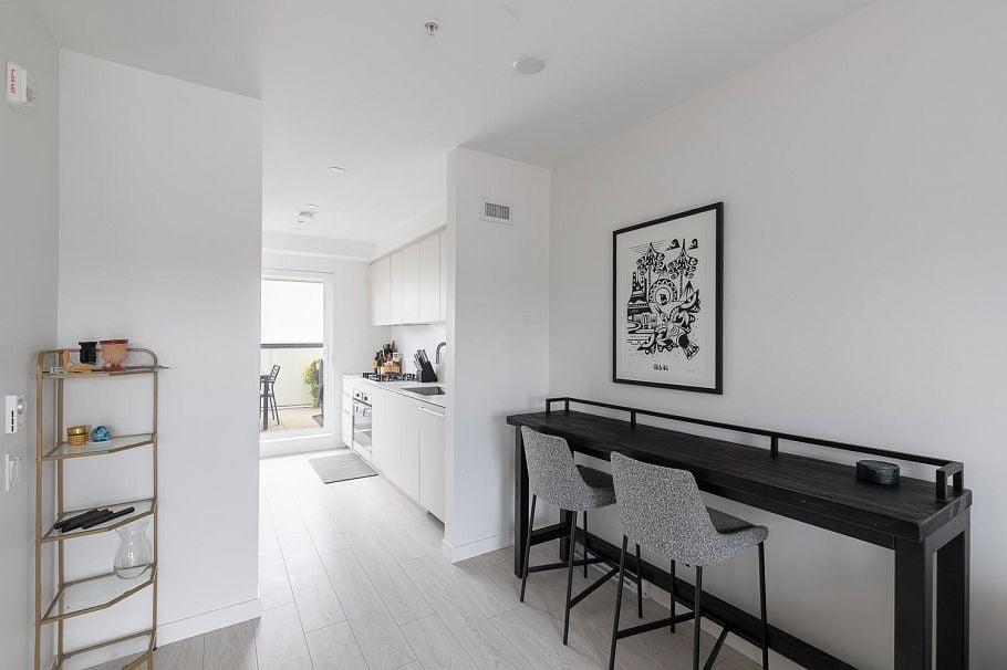 321 1120 E Georgia Street Vancouver, BC - 7