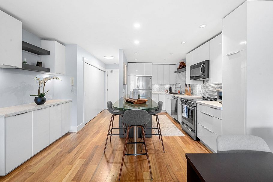 203 1066 W 13th Avenue Vancouver, BC - 10