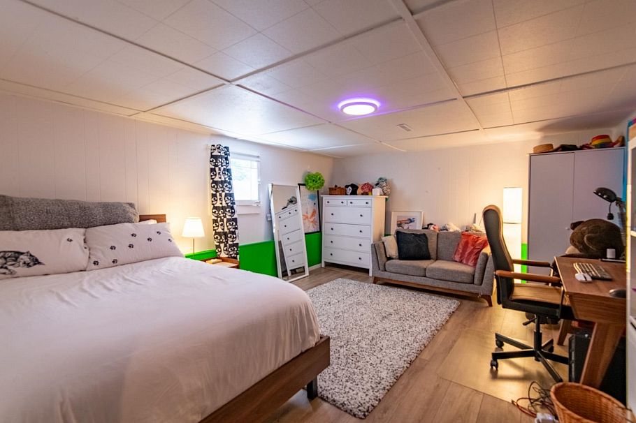 3346 W 11th Avenue Vancouver, BC - 25