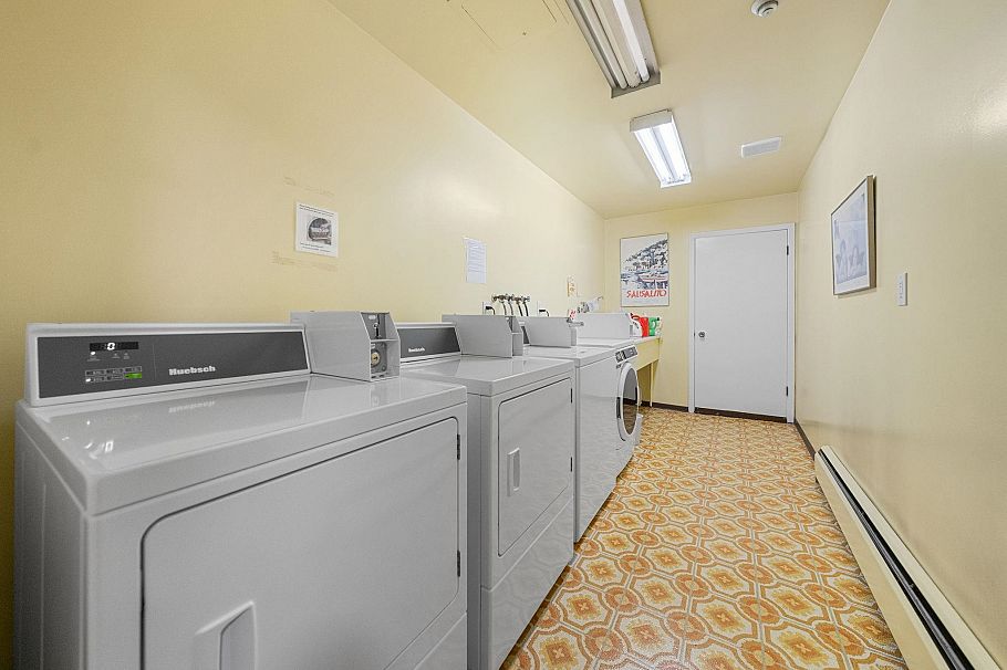 203 1066 W 13th Avenue Vancouver, BC - 27